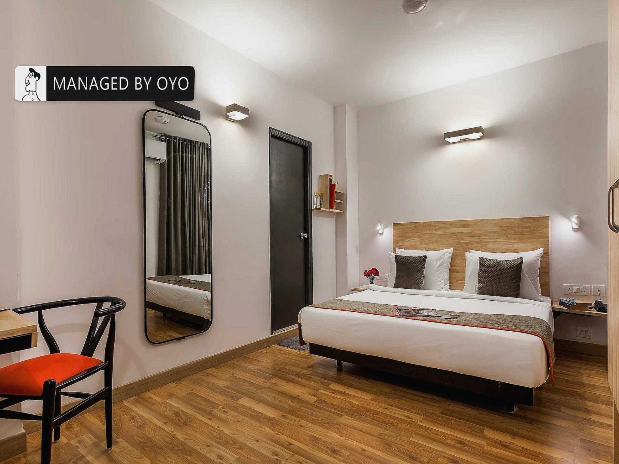 Hotel Gautam Residency Нью-Делі Екстер'єр фото